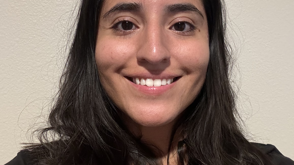 Varinia Peralta (24-25 Mental Health Intern)